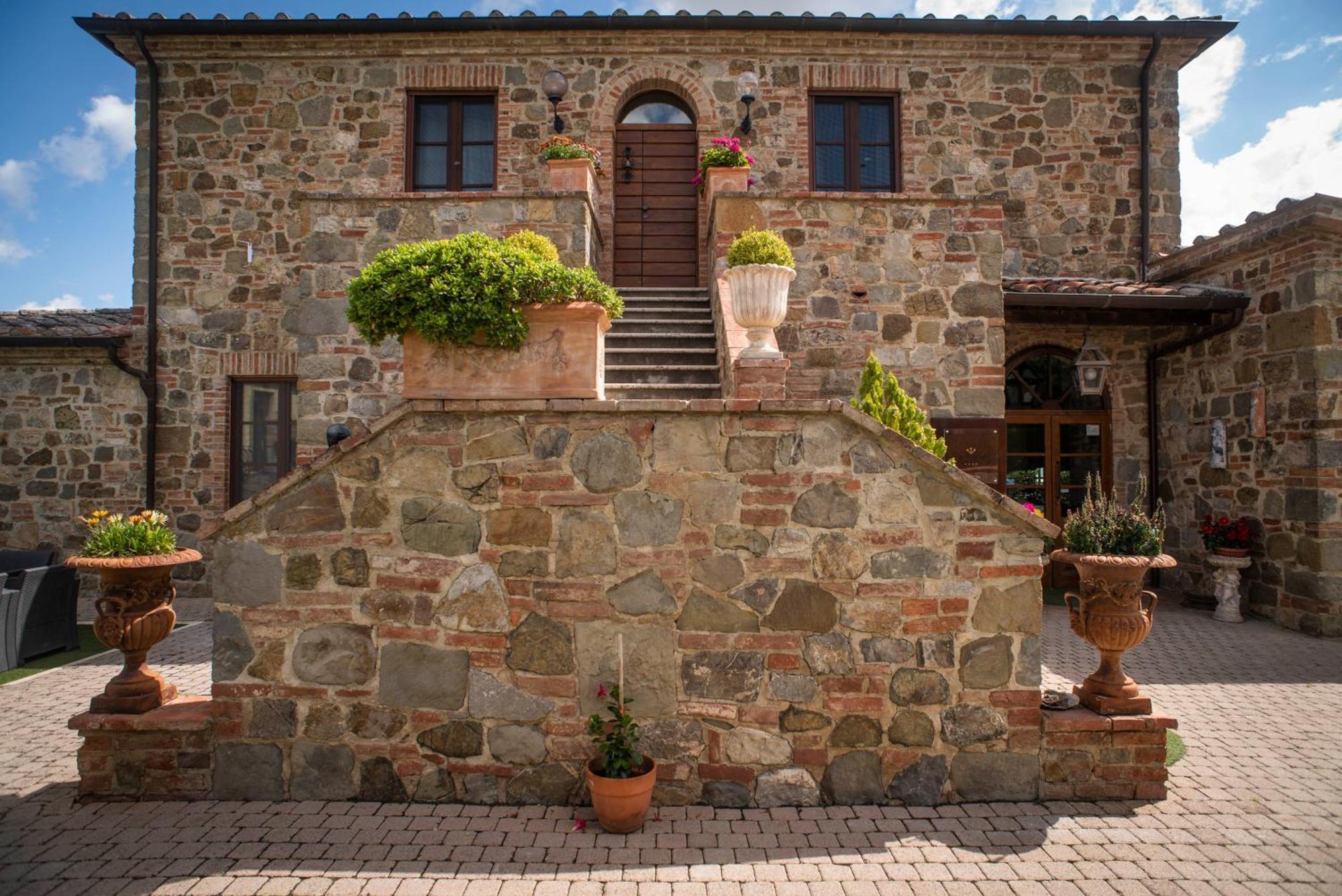 Poggio Paradiso Resort & Spa Montefollonico Exteriér fotografie