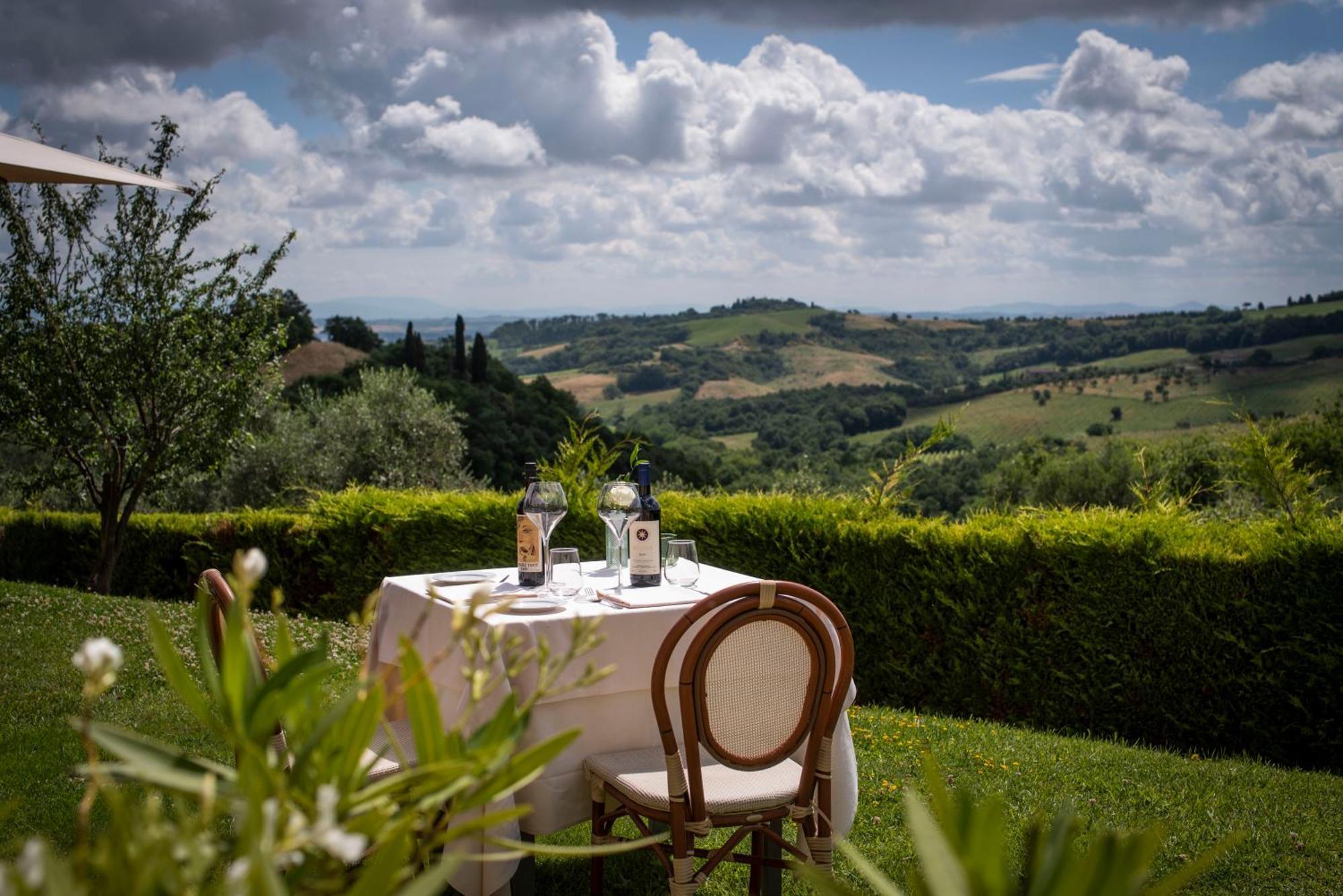 Poggio Paradiso Resort & Spa Montefollonico Exteriér fotografie
