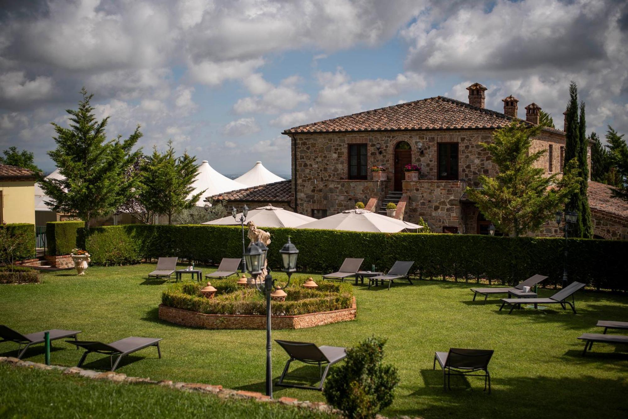 Poggio Paradiso Resort & Spa Montefollonico Exteriér fotografie